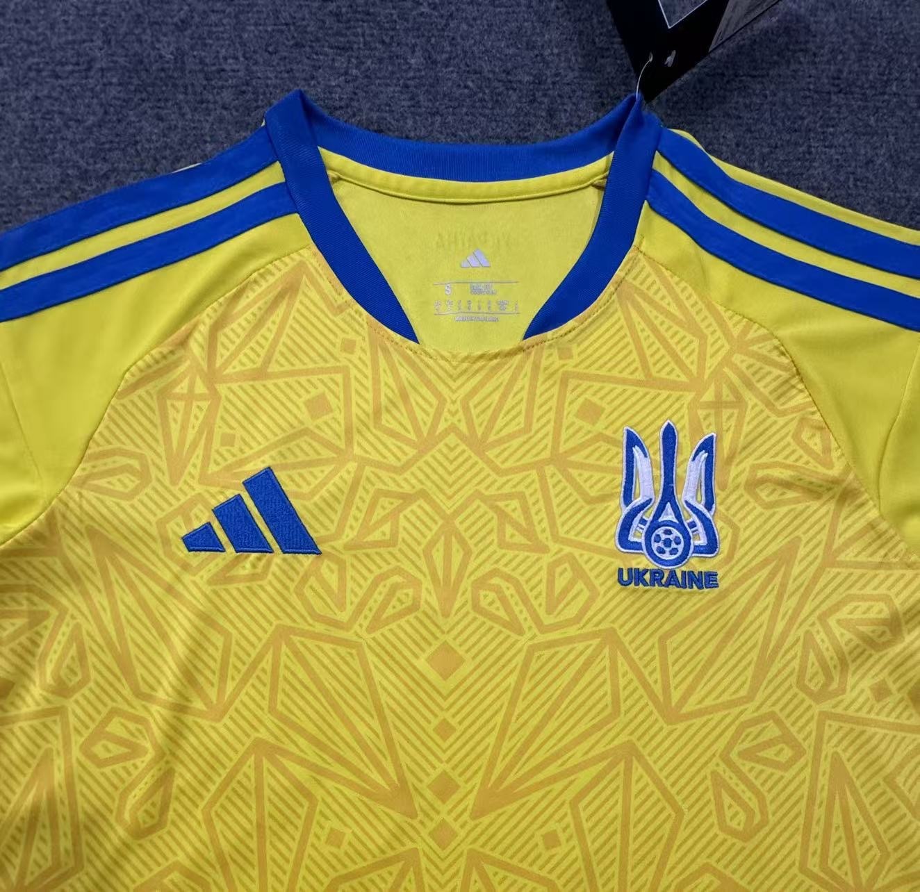 Camisa Ucrânia Titular 26/27
