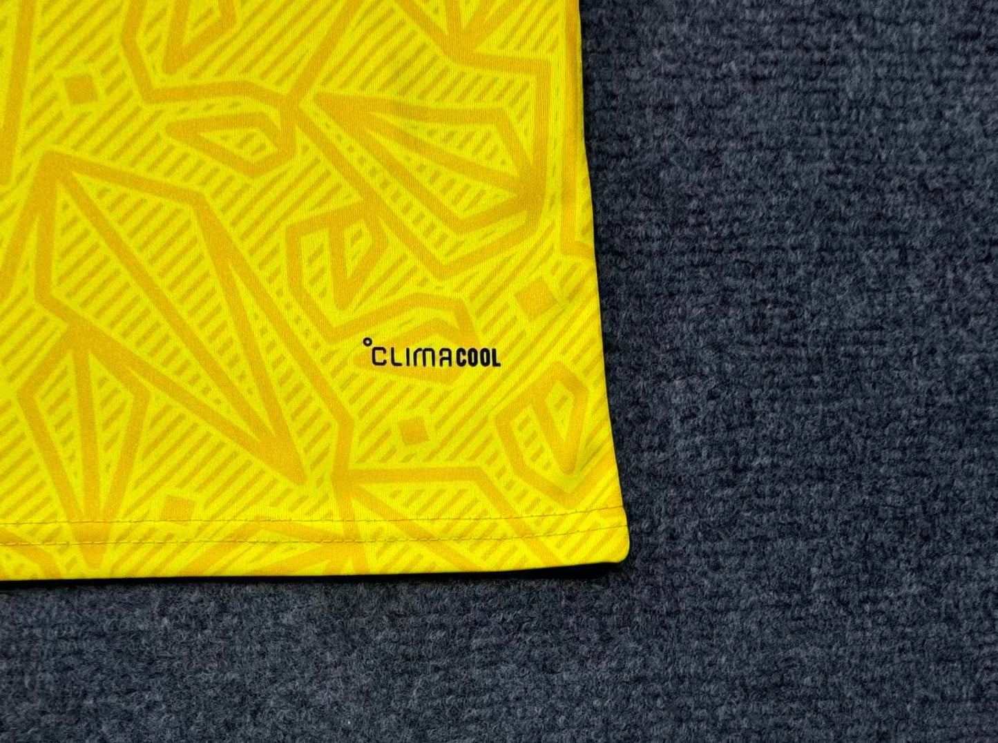 Camisa Ucrânia Titular 26/27