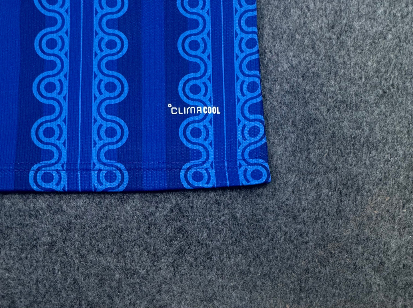 Camisa Suécia Reserva 26/27